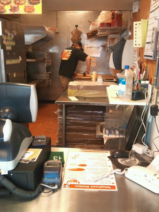 Little Caesars 1726 Grand Ave, New Castle