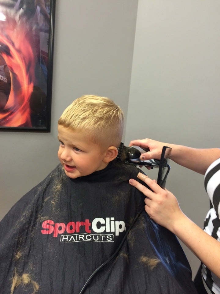 Sport Clips 1519 US-41 Suite B10, Schererville