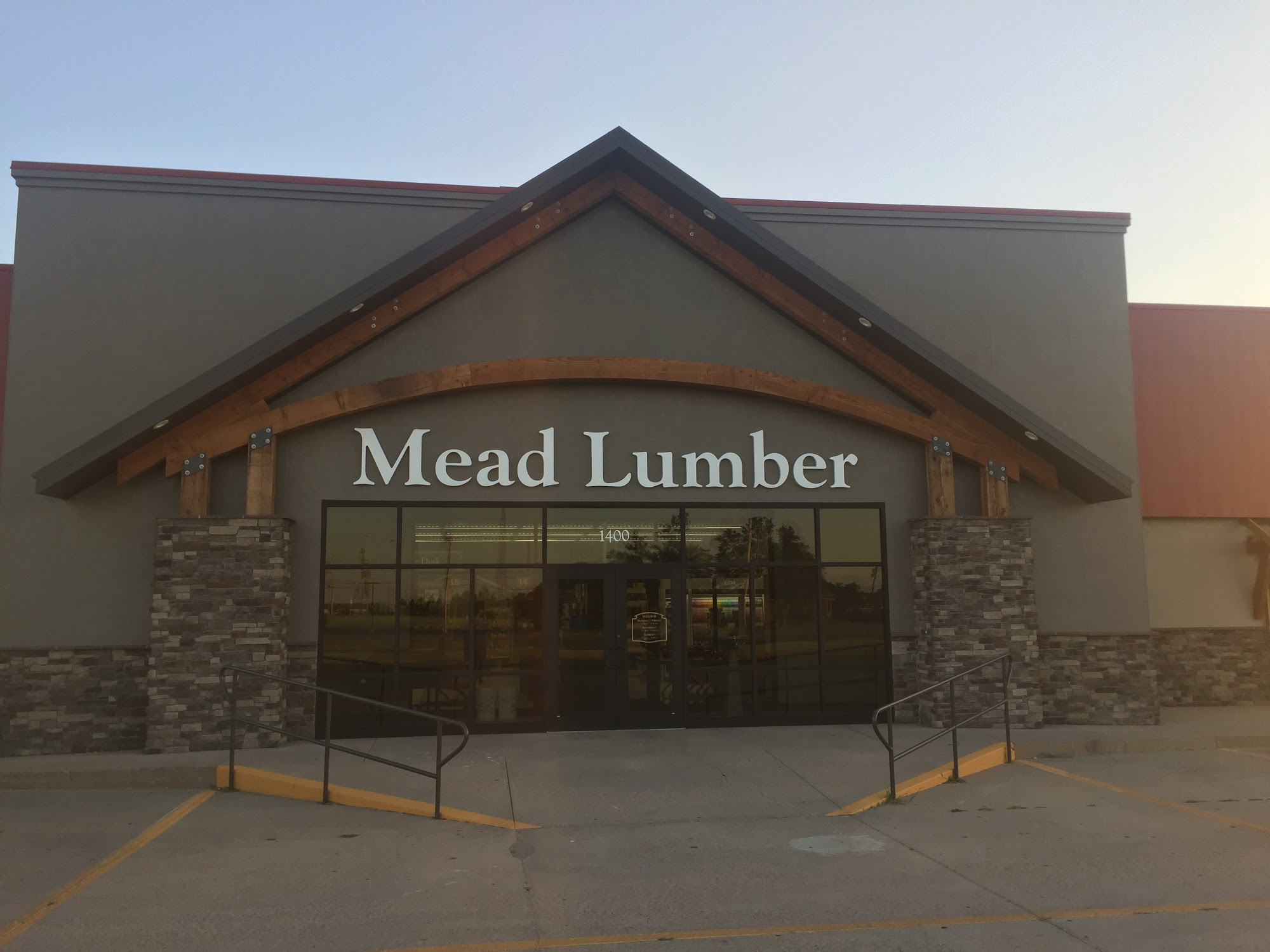 Mead Lumber of Dodge City