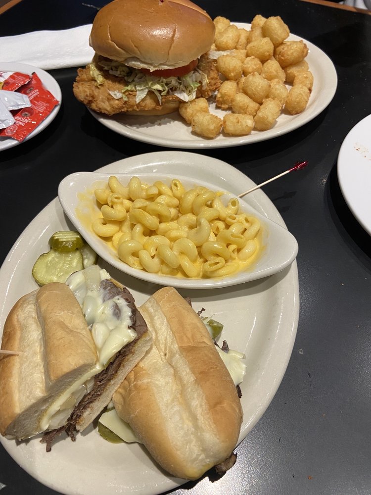 Danny's Bar & Grill North 10940 Parallel Pkwy, Kansas City
