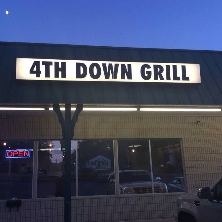 Fourth Down Grill 6607 Parallel Pkwy, Kansas City