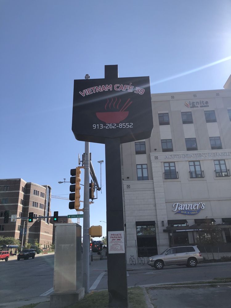 Vietnam Cafe 2200 W 39 Ave, Kansas City