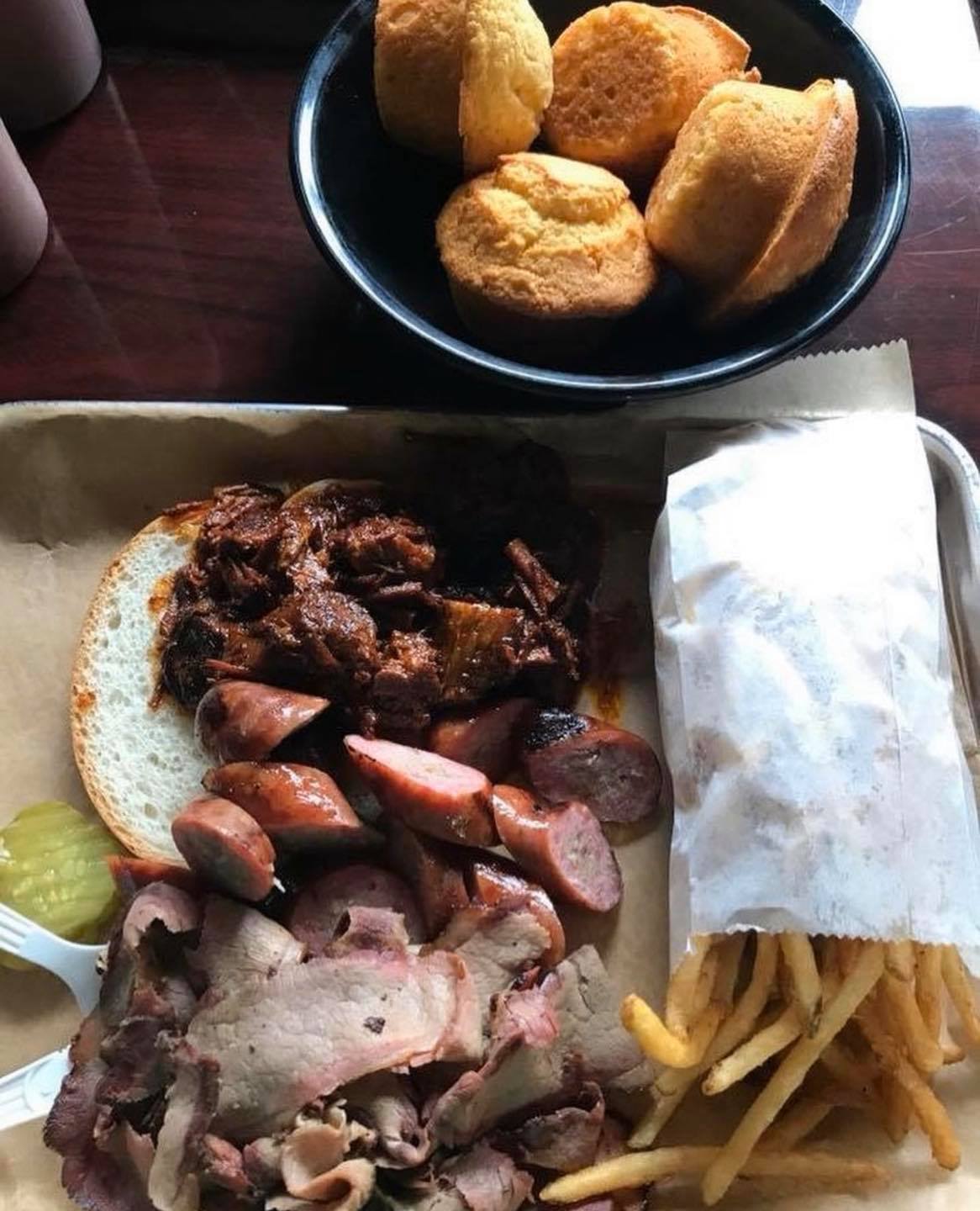 Woodyard Bar-B-Que 3001 Merriam Ln, Kansas City