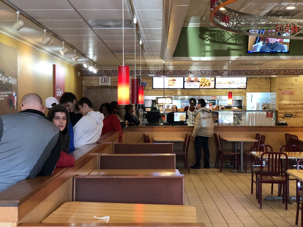 Popeyes Louisiana Kitchen 10125 State Line Rd, Kansas City
