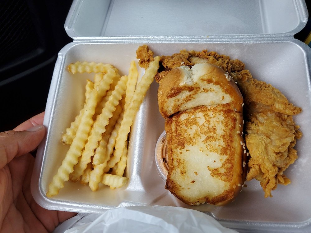 Raising Cane's Chicken Fingers 4040 Mill St, Kansas City