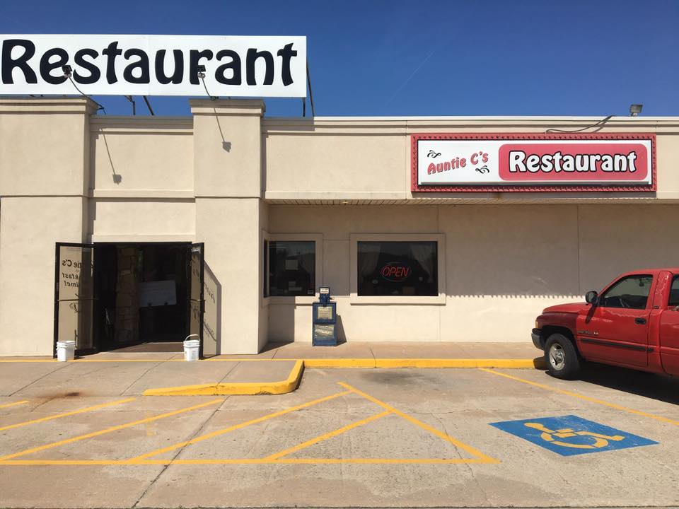 Auntie C's Restaurant 425 East 61st St N #1b, Park City