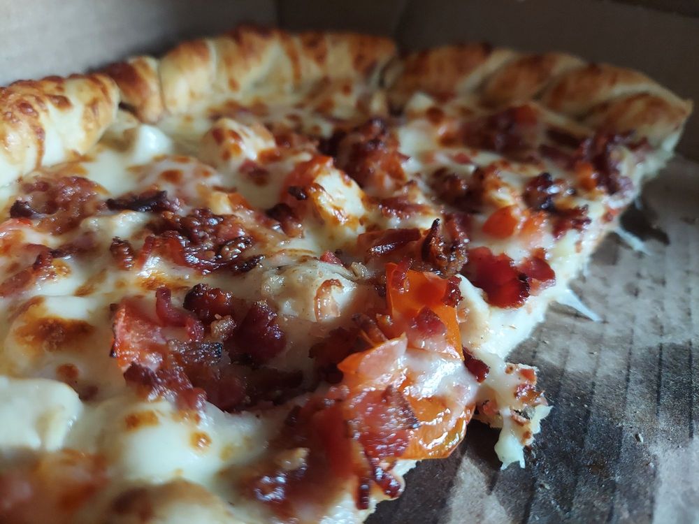 Pizagel's Pizza & Bakery 2830 SW Fairlawn Rd, Topeka