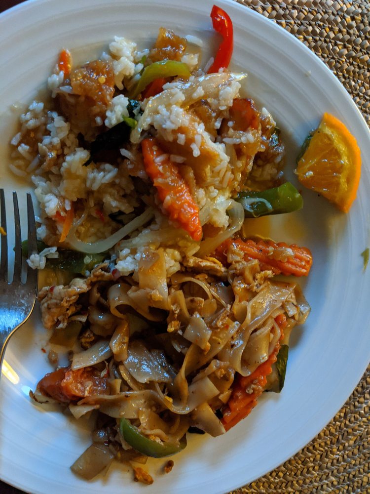 A-Hann Thai 2222 SW Washburn Ave, Topeka