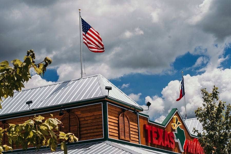 Texas Roadhouse 2526 N Greenwich Rd, Wichita