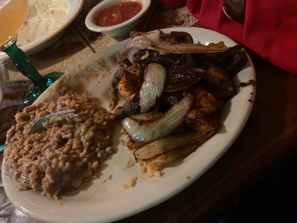 Cactus Cantina & Grill 2802 S Hydraulic Ave, Wichita
