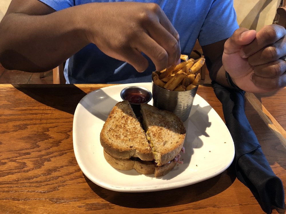 Larkspur | Bistro & Bar 904 E Douglas Ave, Wichita