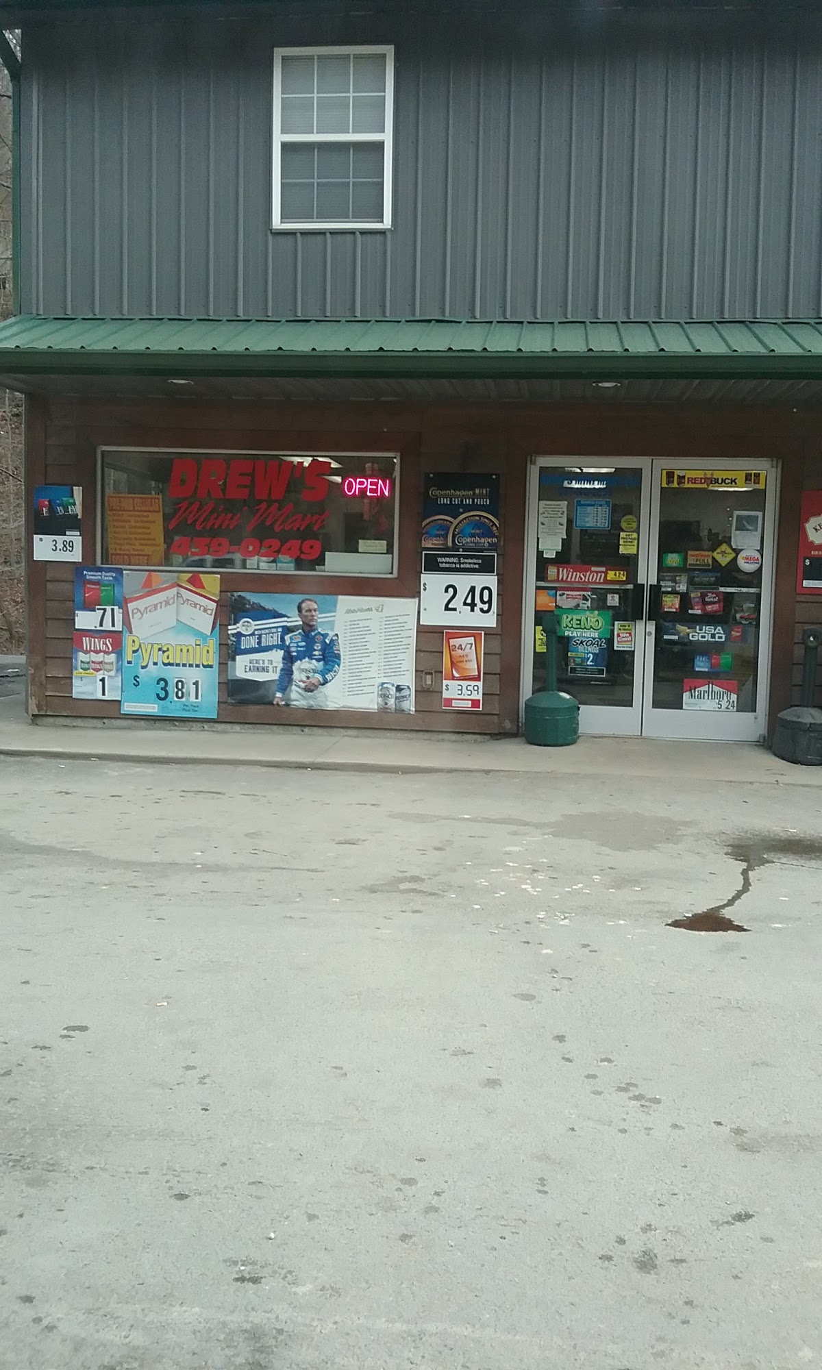 Drew's Mini Mart