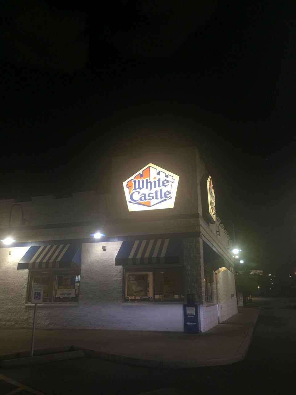 White Castle 307 E New Circle Rd, Lexington