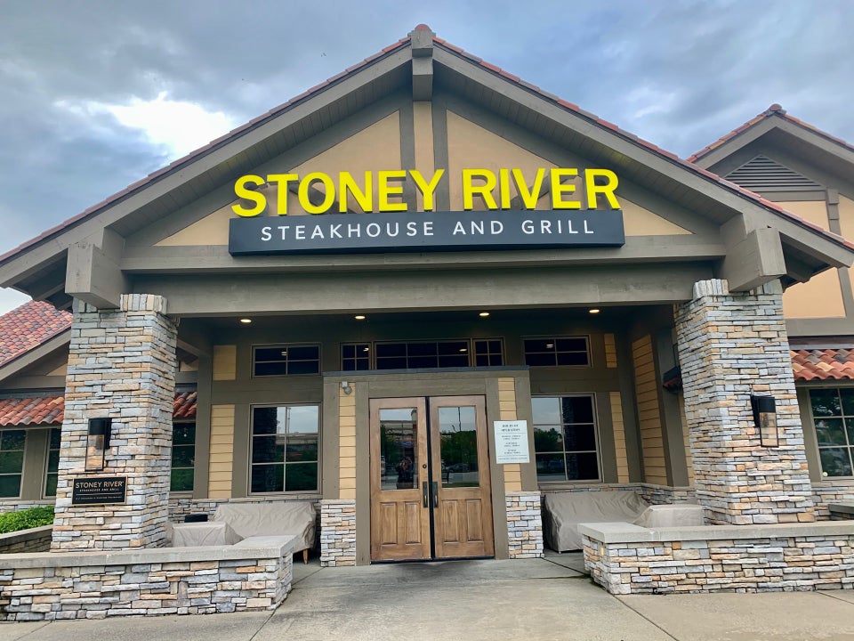 Stoney River Steakhouse and Grill 3900 Summit Plaza Dr, Louisville