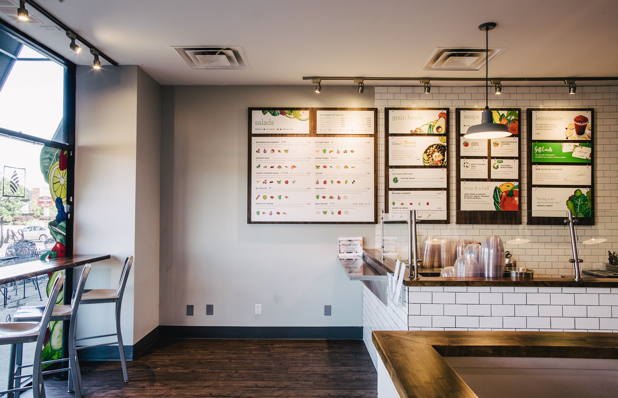 Vinaigrette Salad Kitchen 203 N Hurstbourne Pkwy, Louisville