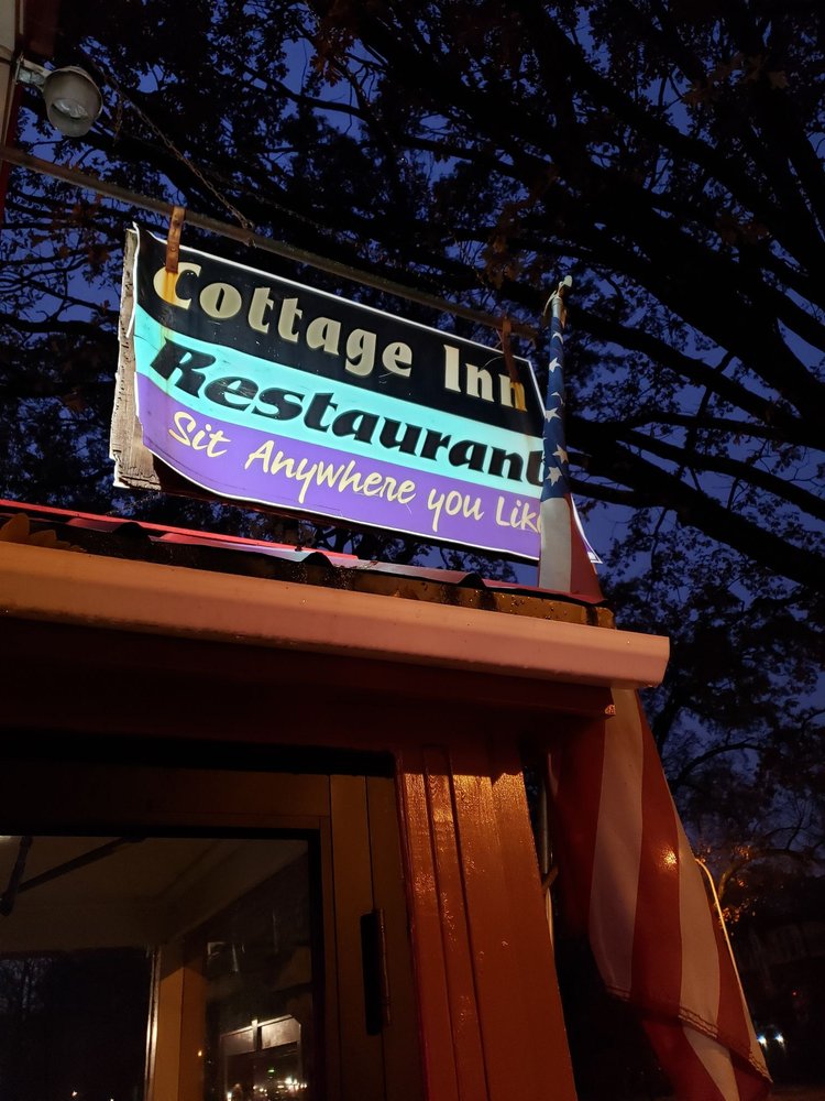 Cottage Inn 570 Eastern Pkwy, Louisville