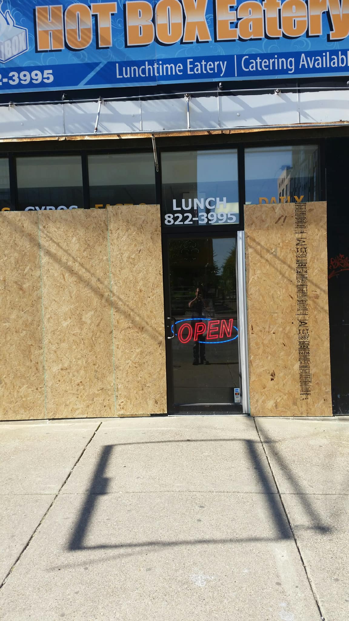 Hot Box Eatery 438 W Market St, Louisville
