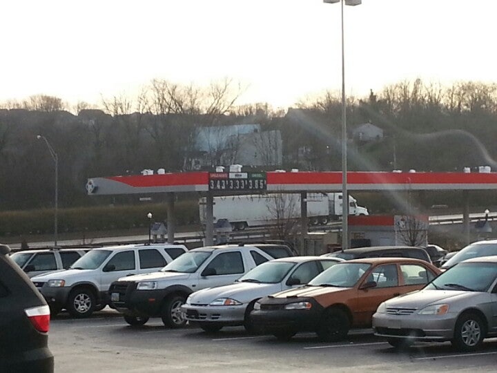 Kroger Gas Station 138 Pavilion Pkwy, Newport