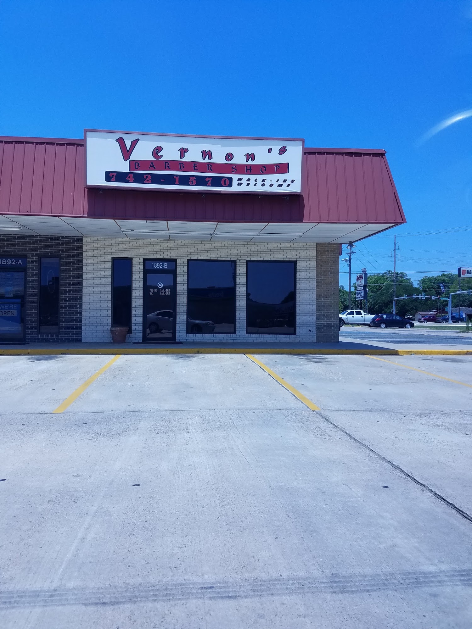 Vernon's Barber Shop