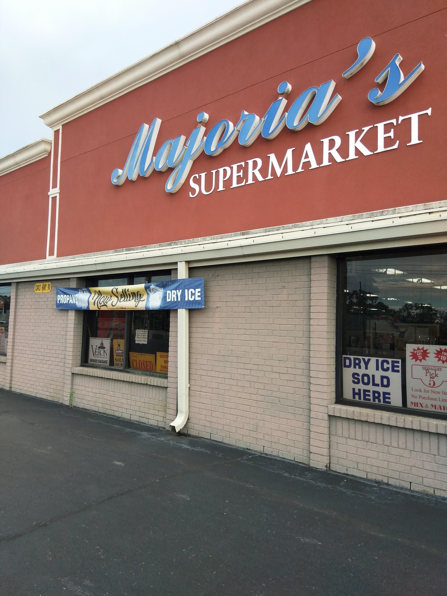 Majoria's Supermarket