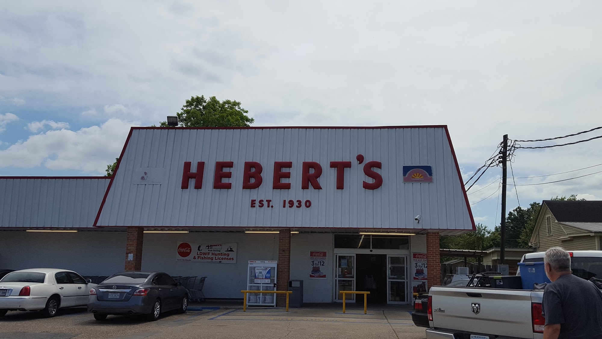 Hebert's Super Market Main Street