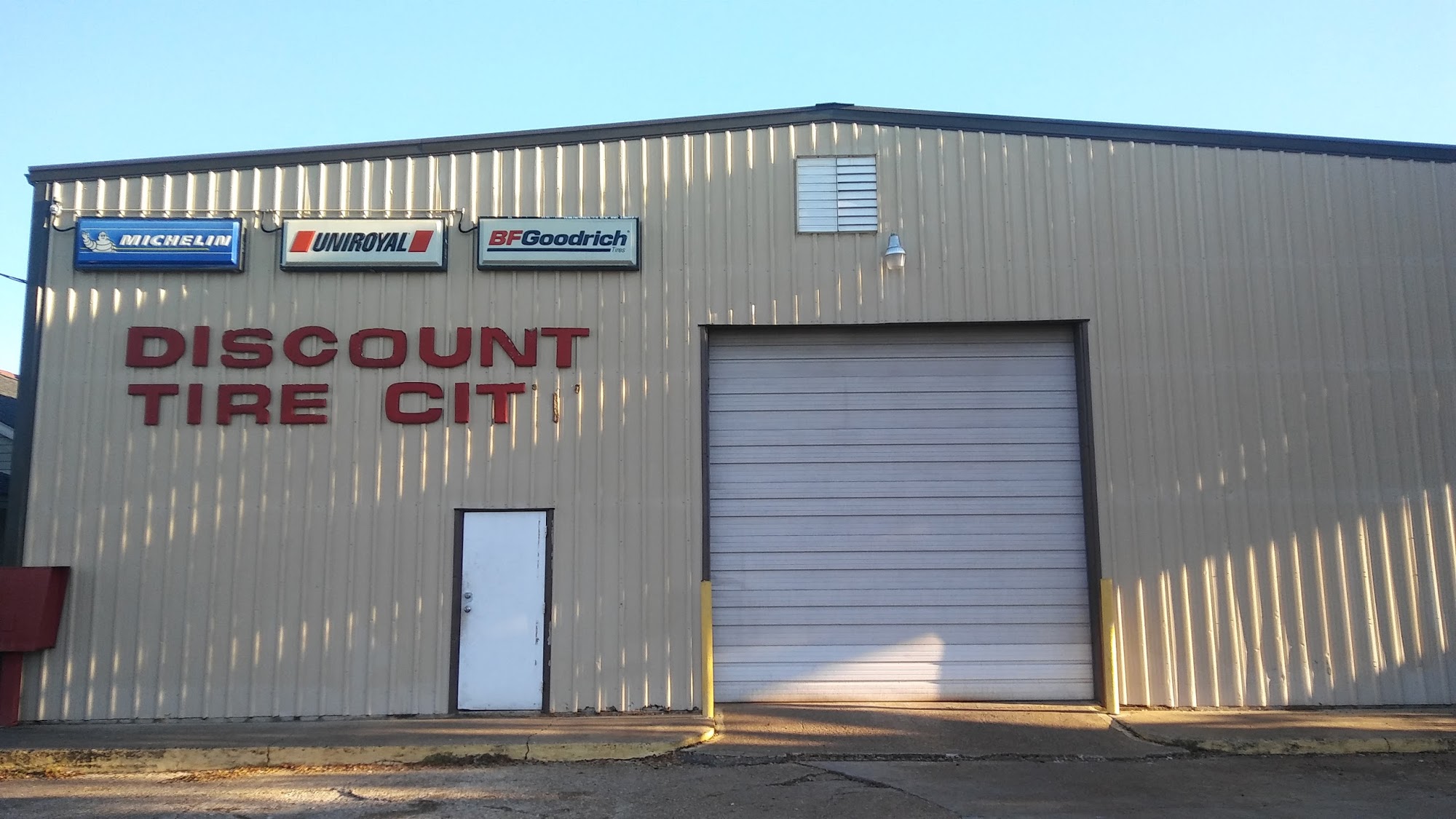 Discount Tire City Inc
