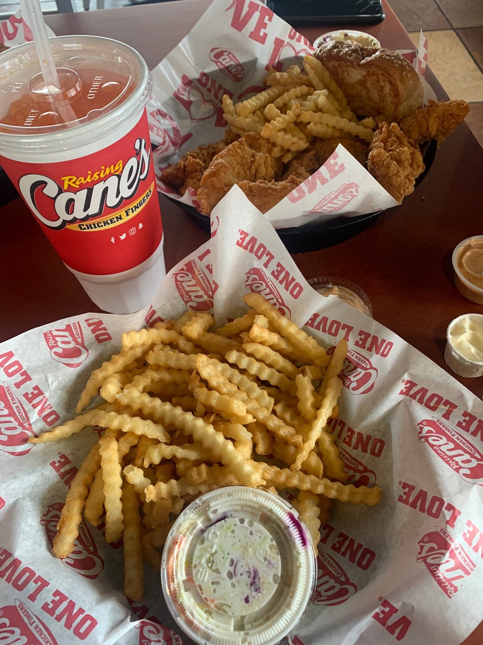 Raising Cane's Chicken Fingers 2516 Kaliste Saloom Rd, Lafayette