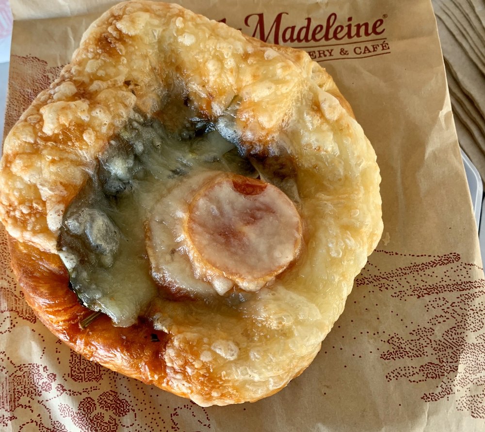la Madeleine French Bakery & Cafe Shops at Martial 2207 Kaliste Saloom Rd, Lafayette