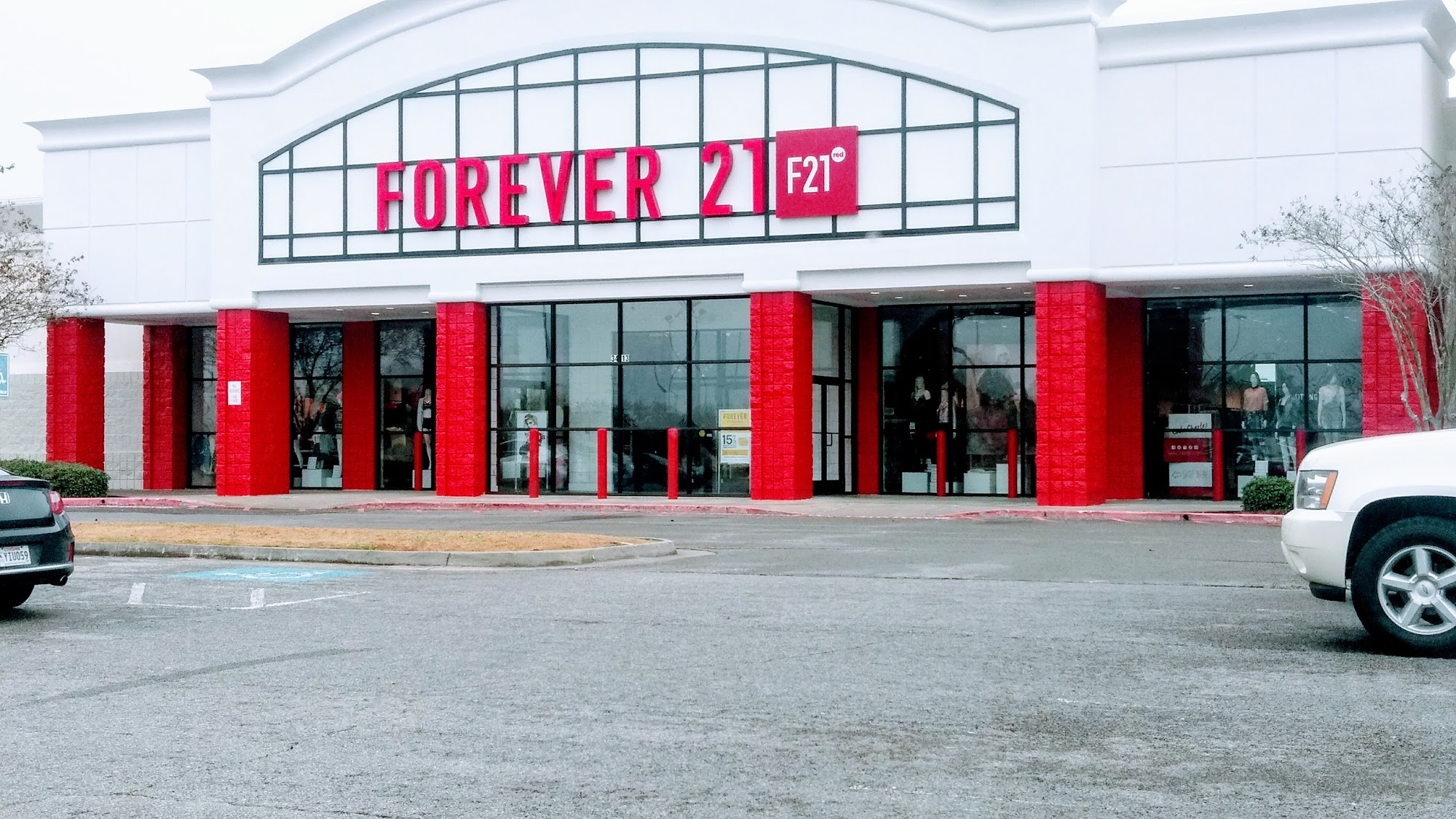 Forever 21 5725 Johnston St #D-164, Lafayette