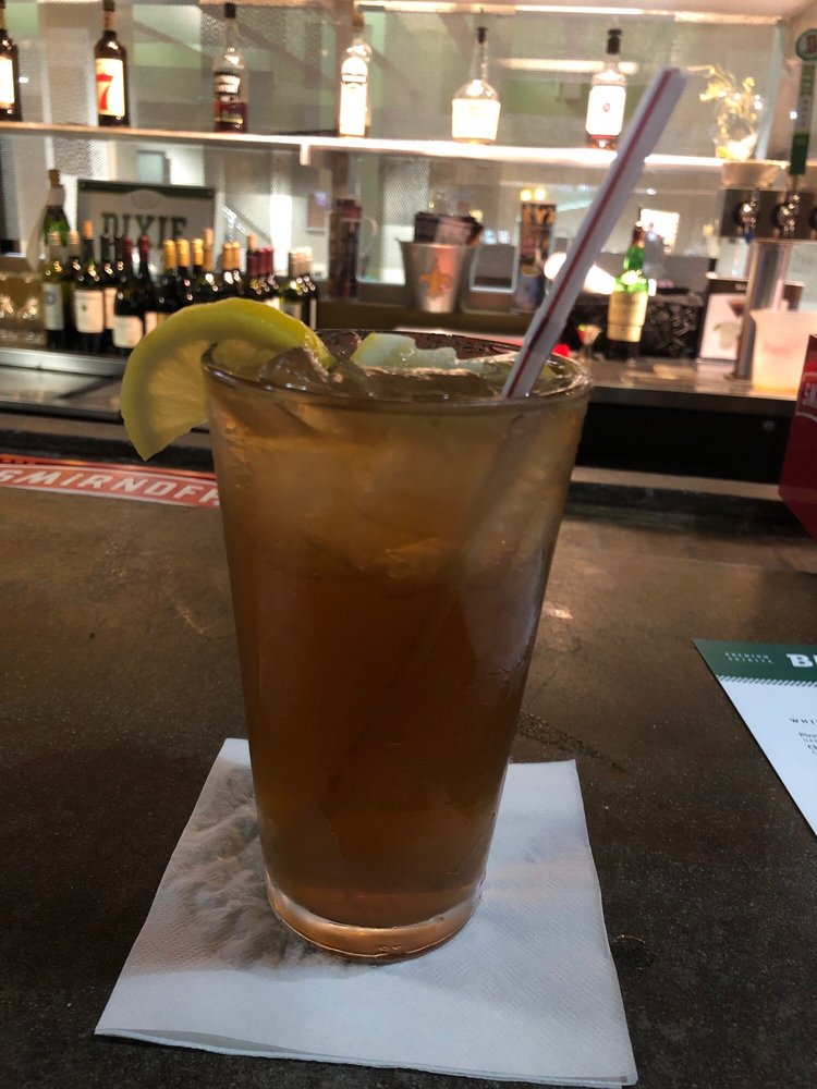 Round House Bar and Grill 2261 N Causeway Blvd, Metairie