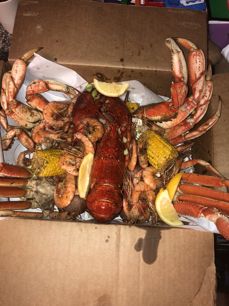 Buoy's Boiling Pot 2501 N Woodlawn Ave, Metairie