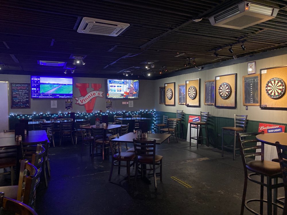 Vinnies caddy shack 3217 Ridgelake Dr, Metairie
