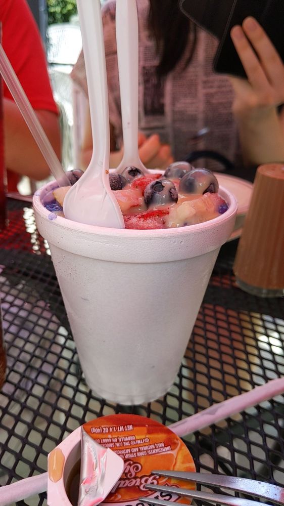 Cafe Porche & Snowbar 1625 Baronne St, New Orleans