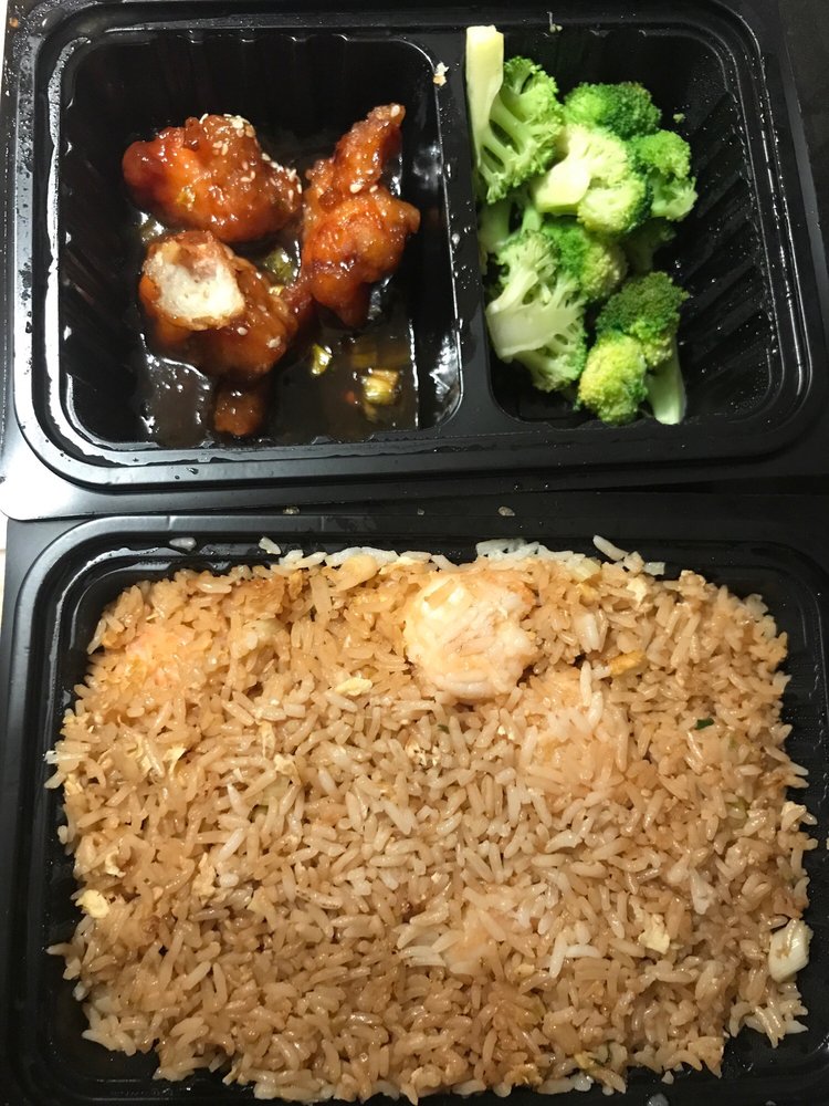 Imperial Wok 2530 W Bert Kouns Industrial Loop # 121, Shreveport