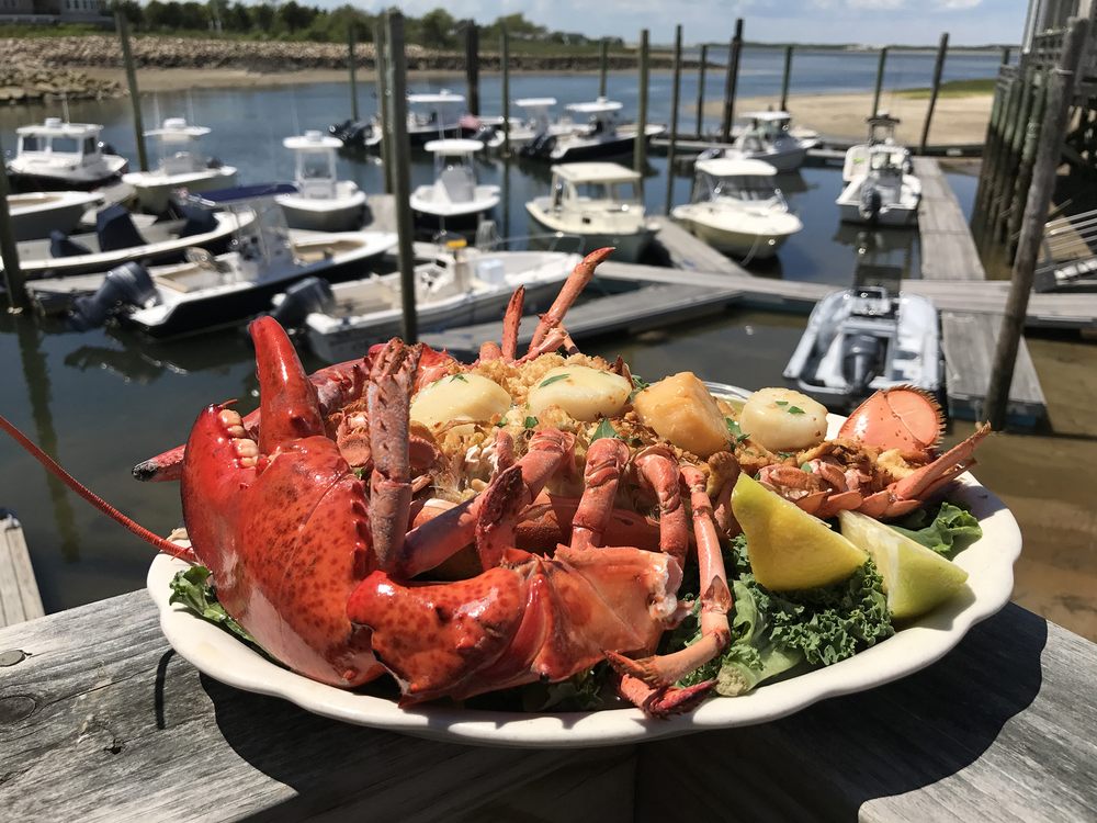 Mattakeese Wharf Seafood Restaurant 273 Millway, Barnstable