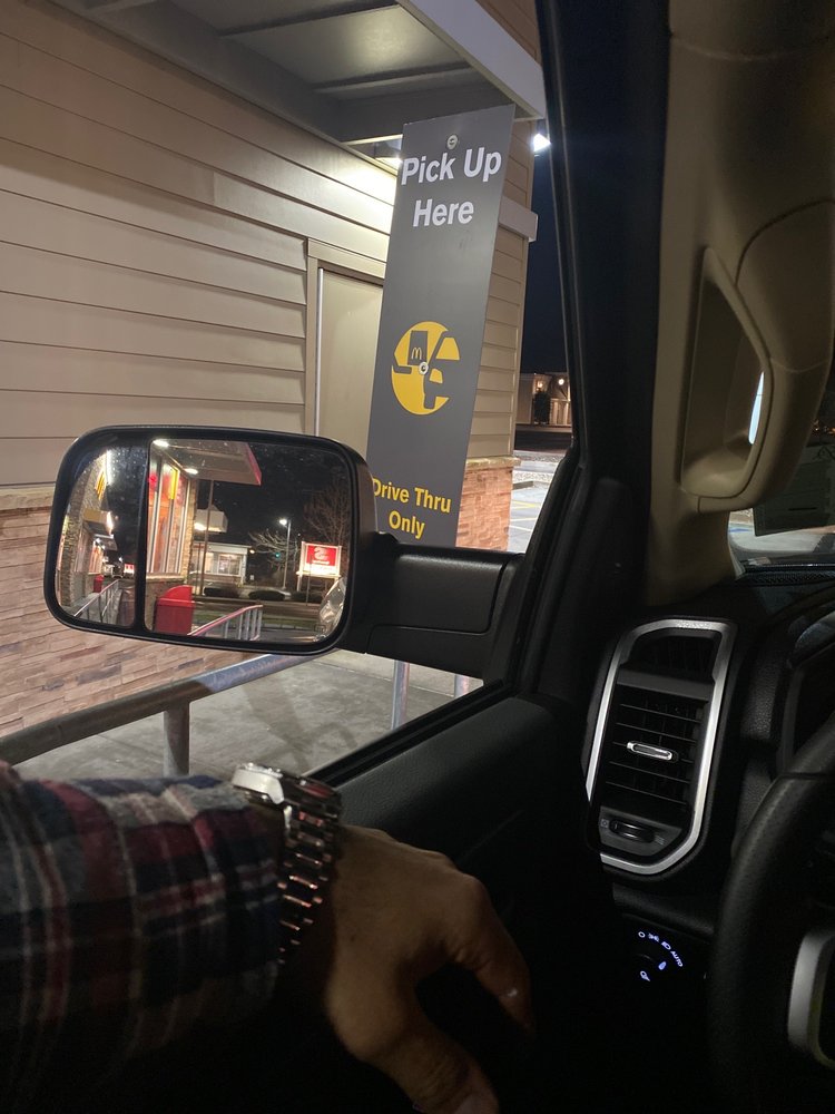 McDonald's 187 North St, Hyannis