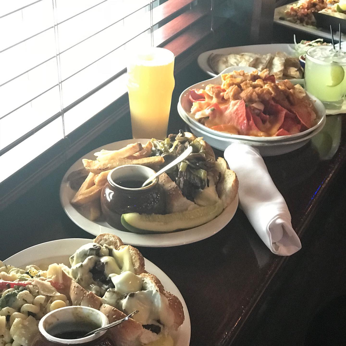 The Four's Restaurant & Sports Bar 166 Canal St, Boston