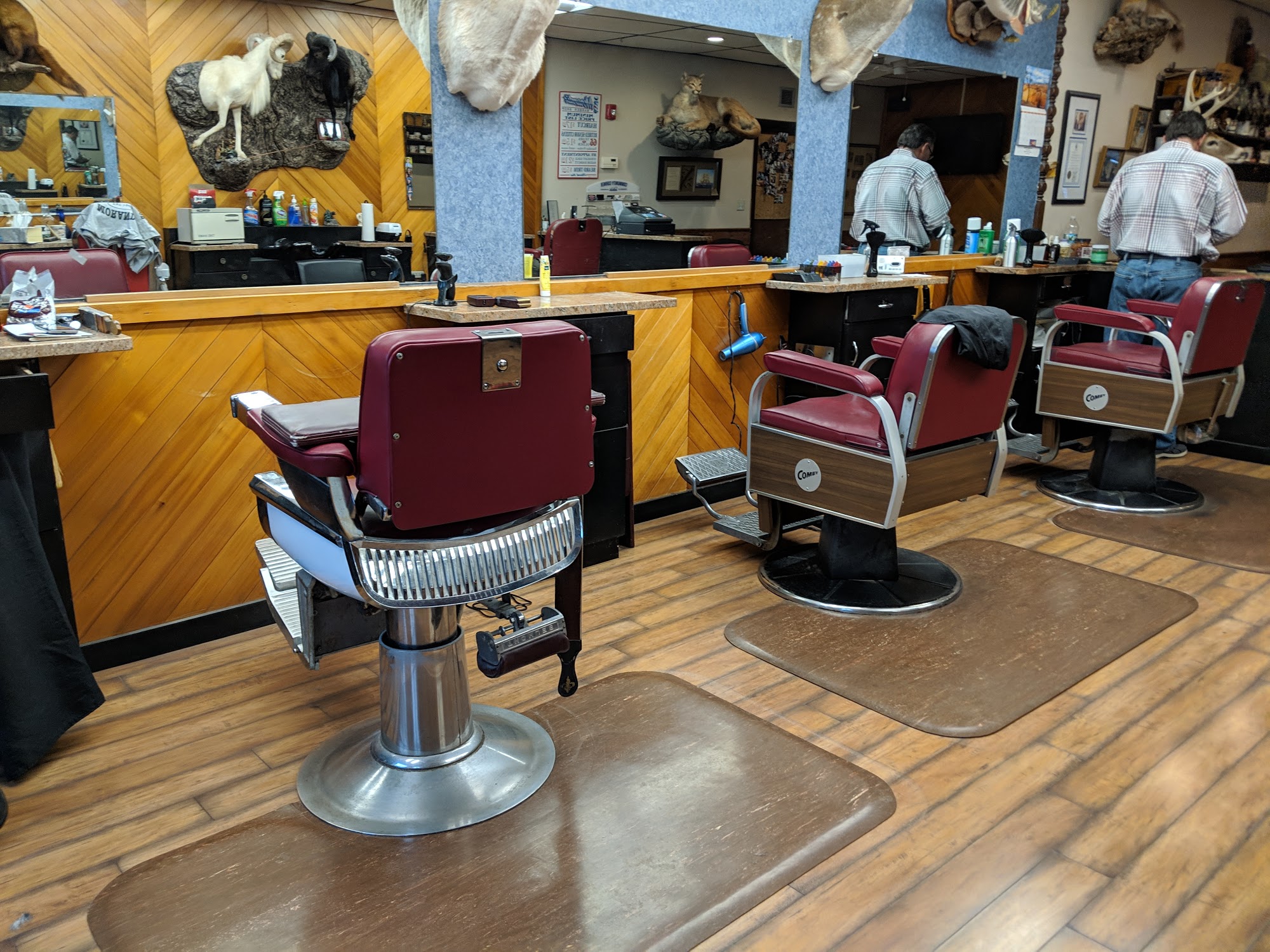 Morandi's Barber Shop