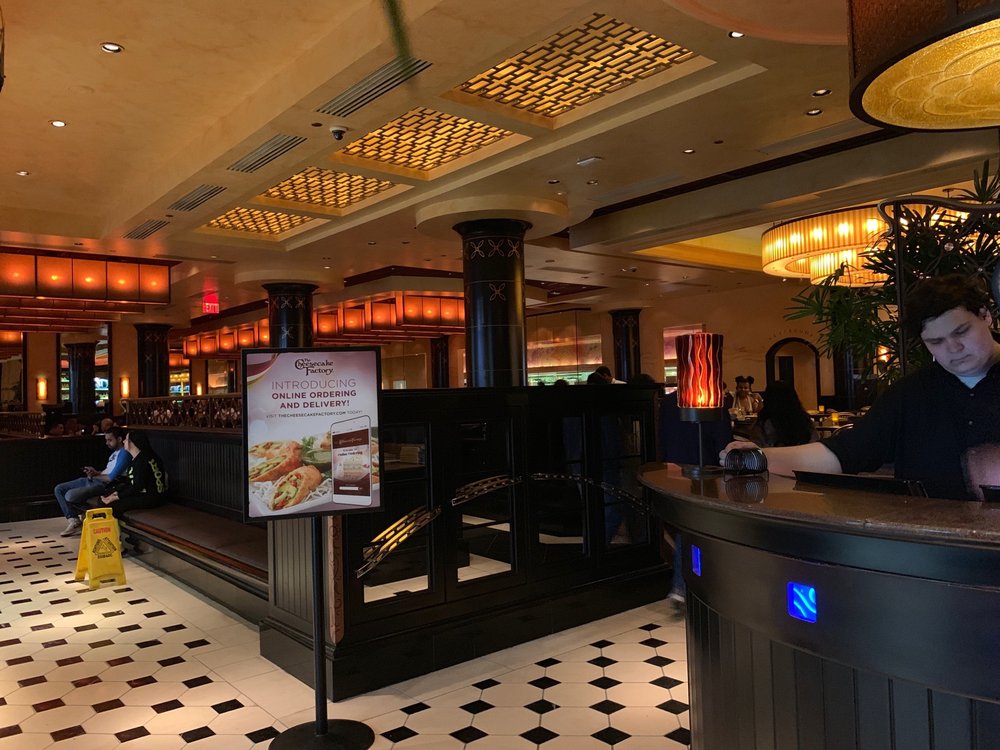 The Cheesecake Factory 100 Cambridgeside Pl, Cambridge