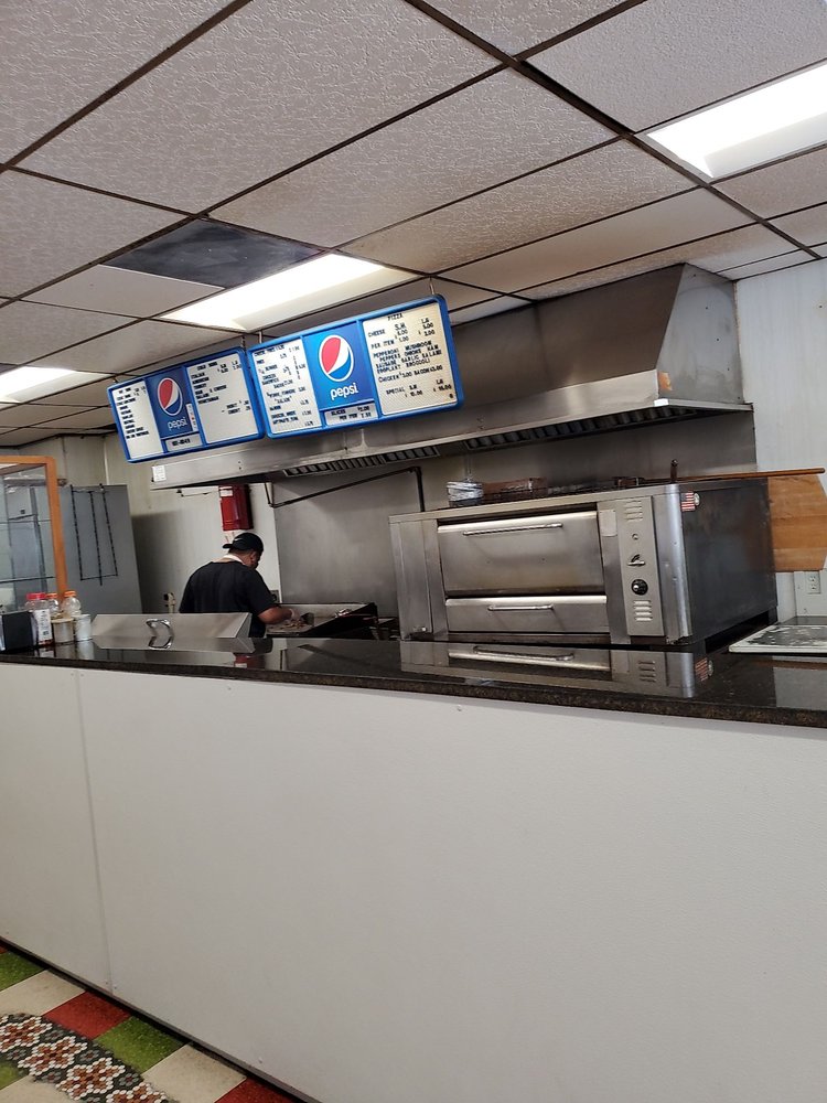 Angelos Pizza 444 Broadway, Cambridge
