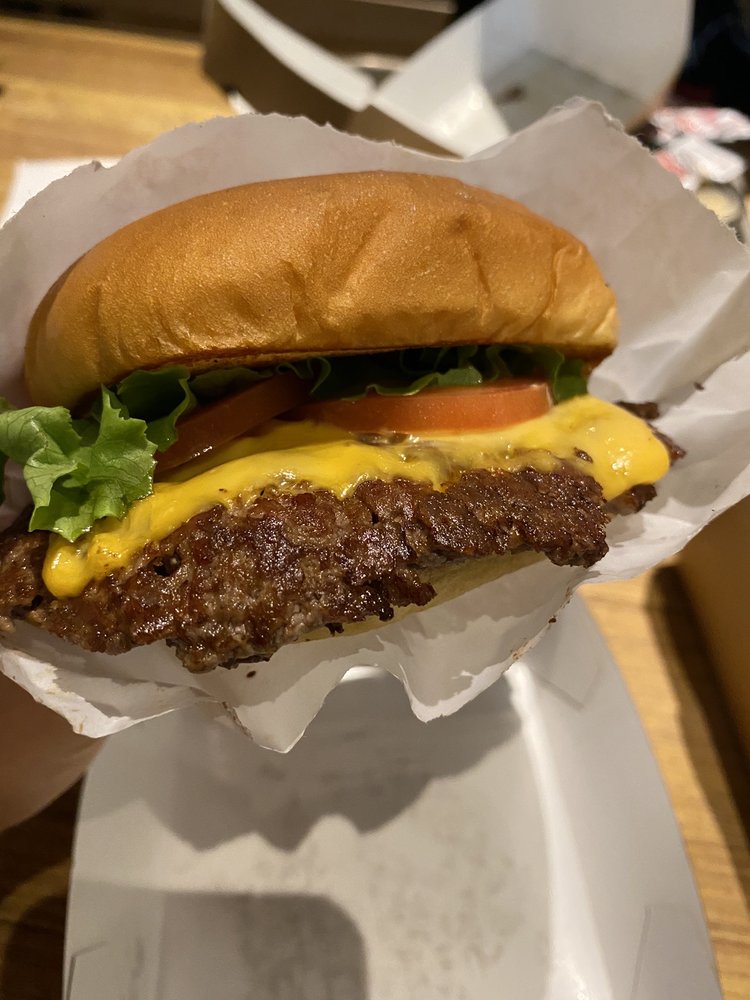 Shake Shack 226 Legacy Pl, Dedham