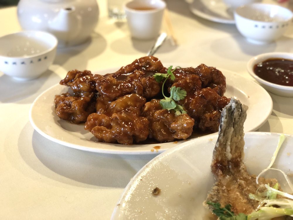 Chau Chow Chinese Dim Sum & Seafood Restaurant 699 William T Morrissey Blvd, Dorchester