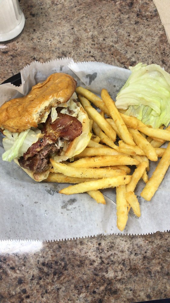 Keith's Kitchen 1794 Bridge St, Dracut