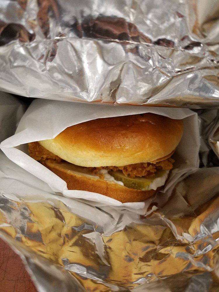 Popeyes Louisiana Kitchen 1886 Revere Beach Pkwy, Everett