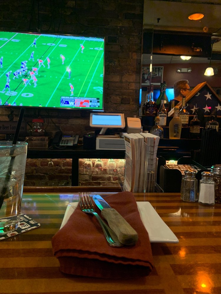 8/10 Bar & Grille 8 Norwood St, Everett