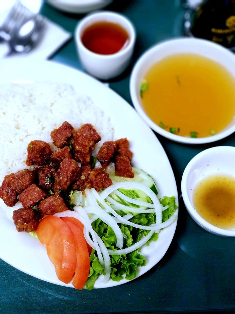 Phnom Penh Restaurant 309 Westford St, Lowell