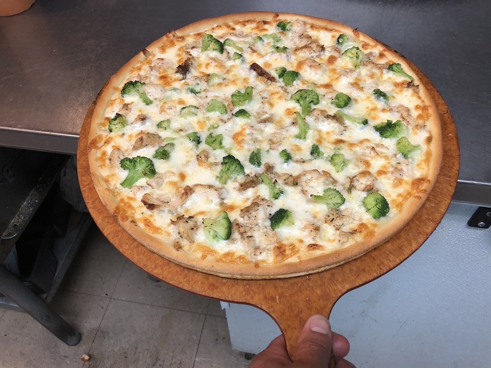 Town House of Pizza 35 N Franklin St, Lynn