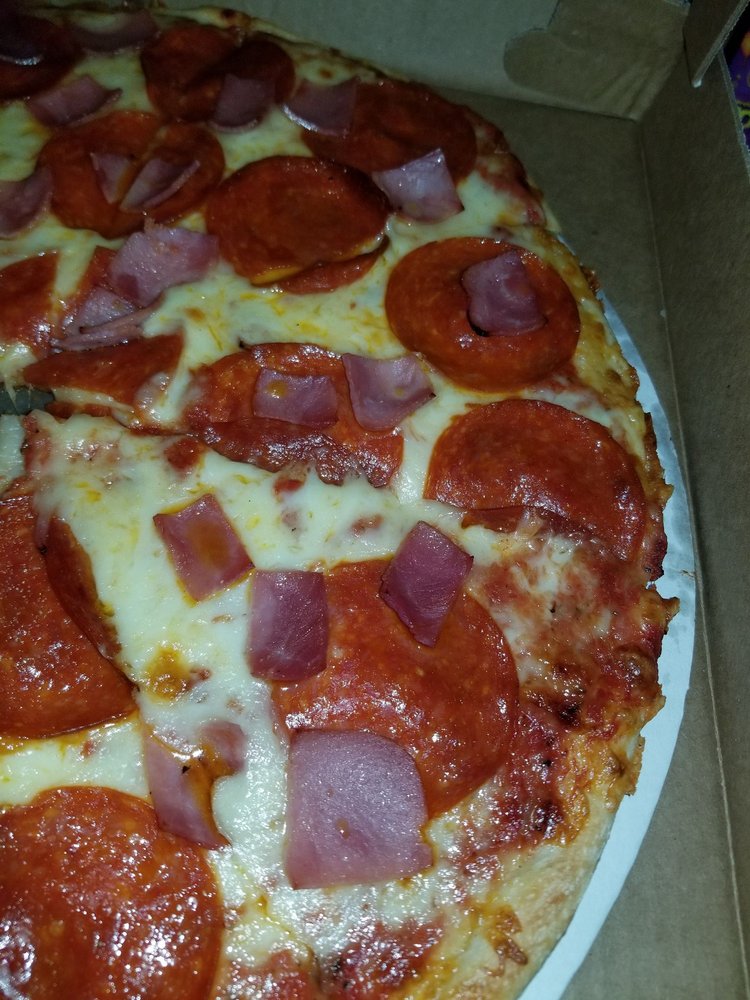 Shoreline Grill and Pizza 163 Lewis St, Lynn