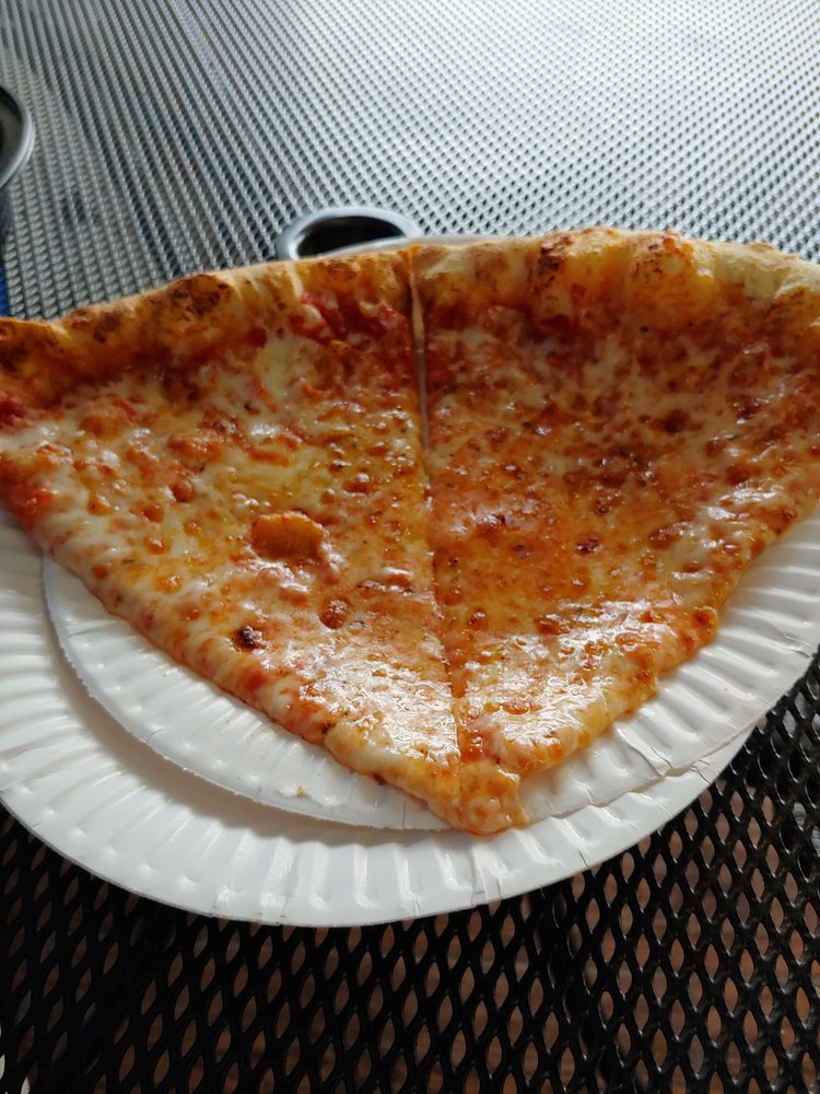 Annie's Pizzeria 213 Middlesex Ave, Medford