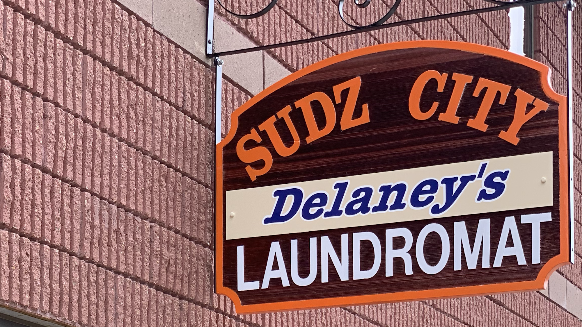 Sudz City Laundromat